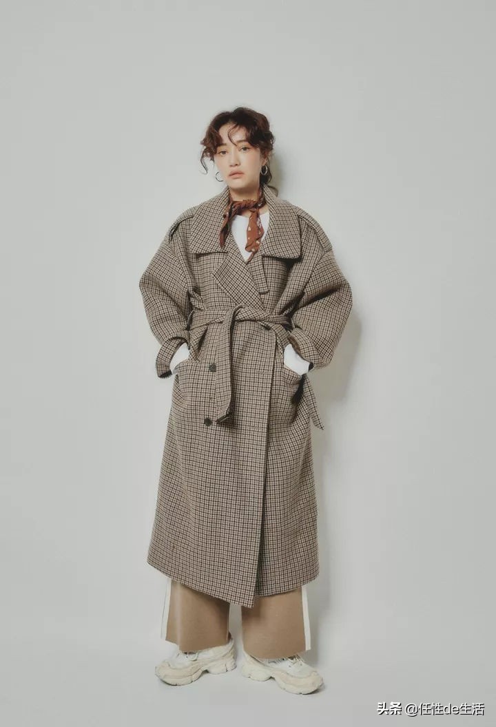 韩国女星上节目穿什么衣服,韩国女明星衣服有多敢穿