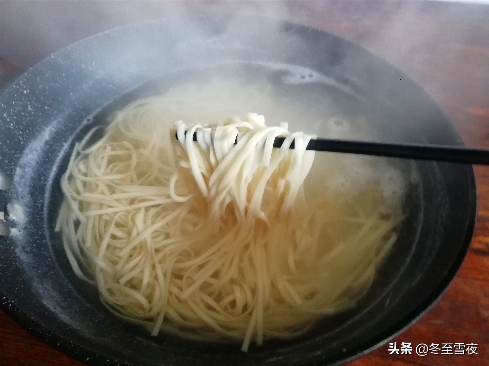 如何做炒面好吃又简单用挂面,在家用挂面做炒面既简单又好吃