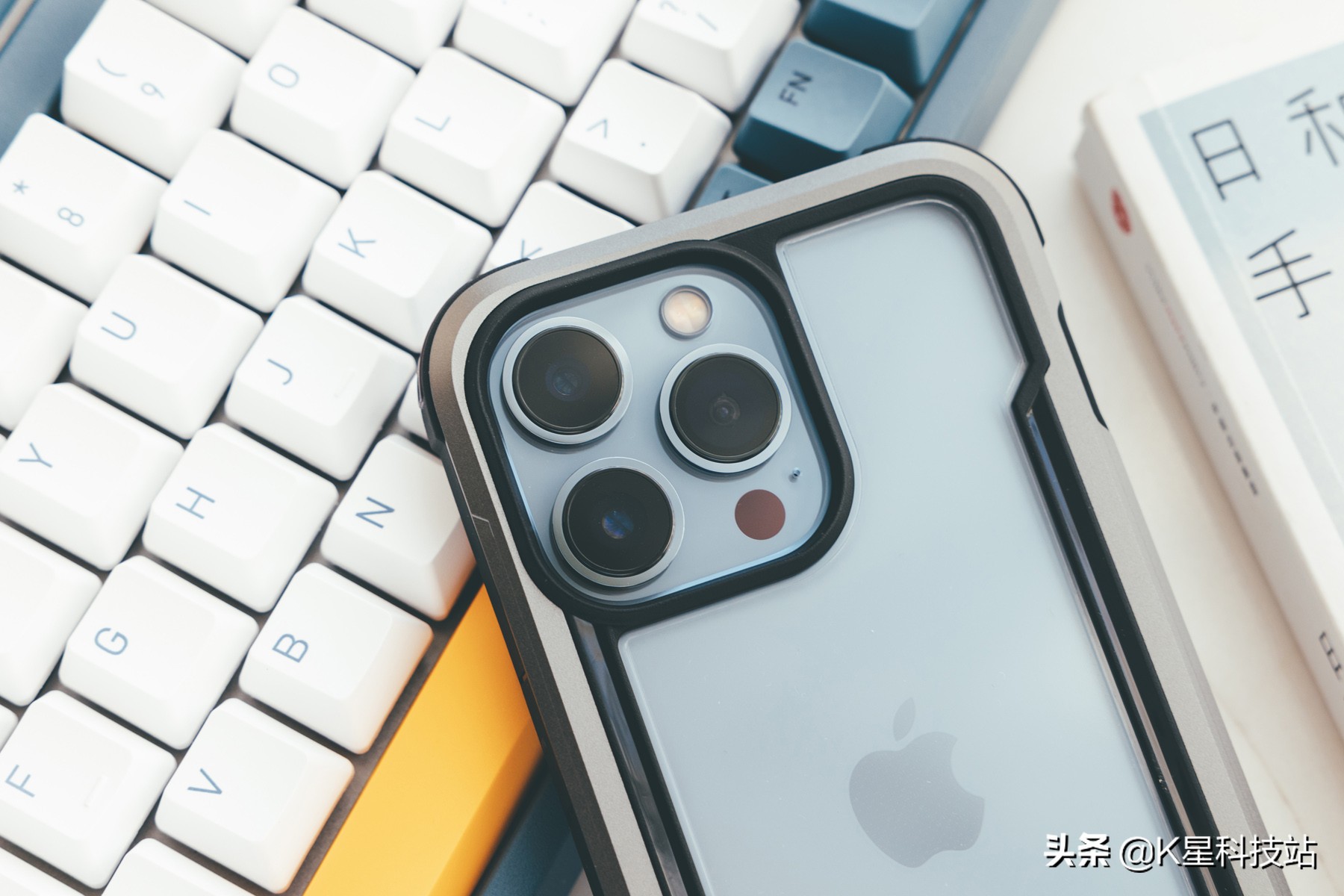 iphone13pro远峰蓝配透明壳,iphone13pro远峰蓝开箱