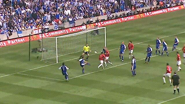 红魔曼联7号变迁,红魔7号传奇与魔咒