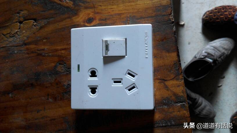 从一根灯绳点亮光明到家装美学，聊聊开关透露出的时代变迁