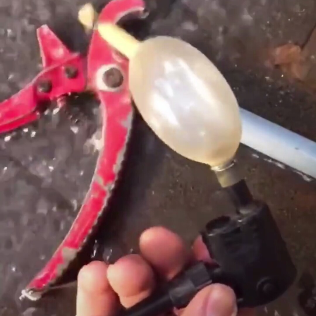 家里水管进水阀漏水各种修补方法,水管漏水关总阀有用吗