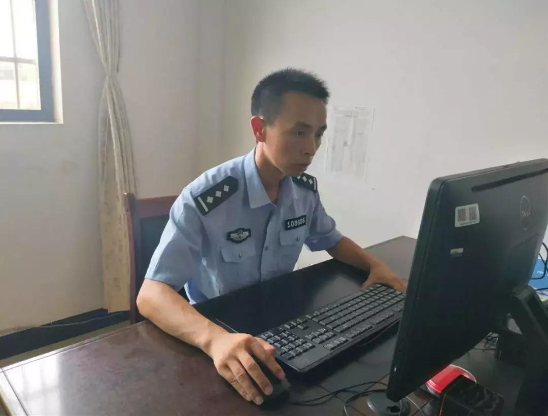 八一特辑退伍不褪色警营守初心,八一特辑戎装已变初心未改