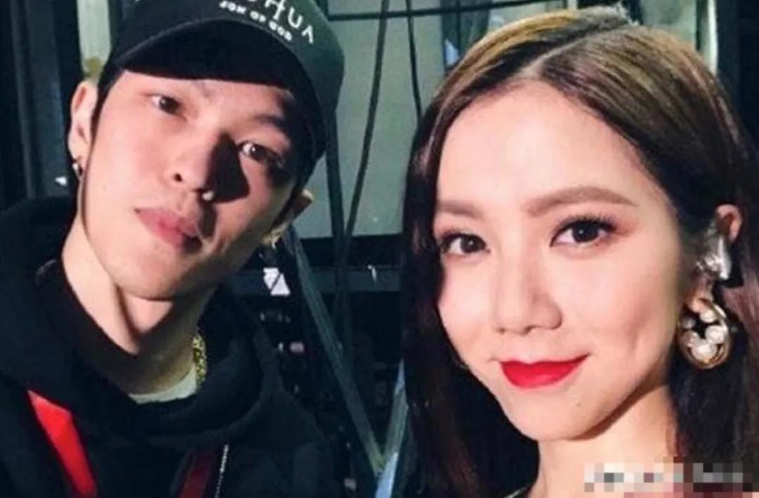 “为法制咖不惜撬了闺蜜墙脚”?是她真被下降头还是*脑洗**包来作妖