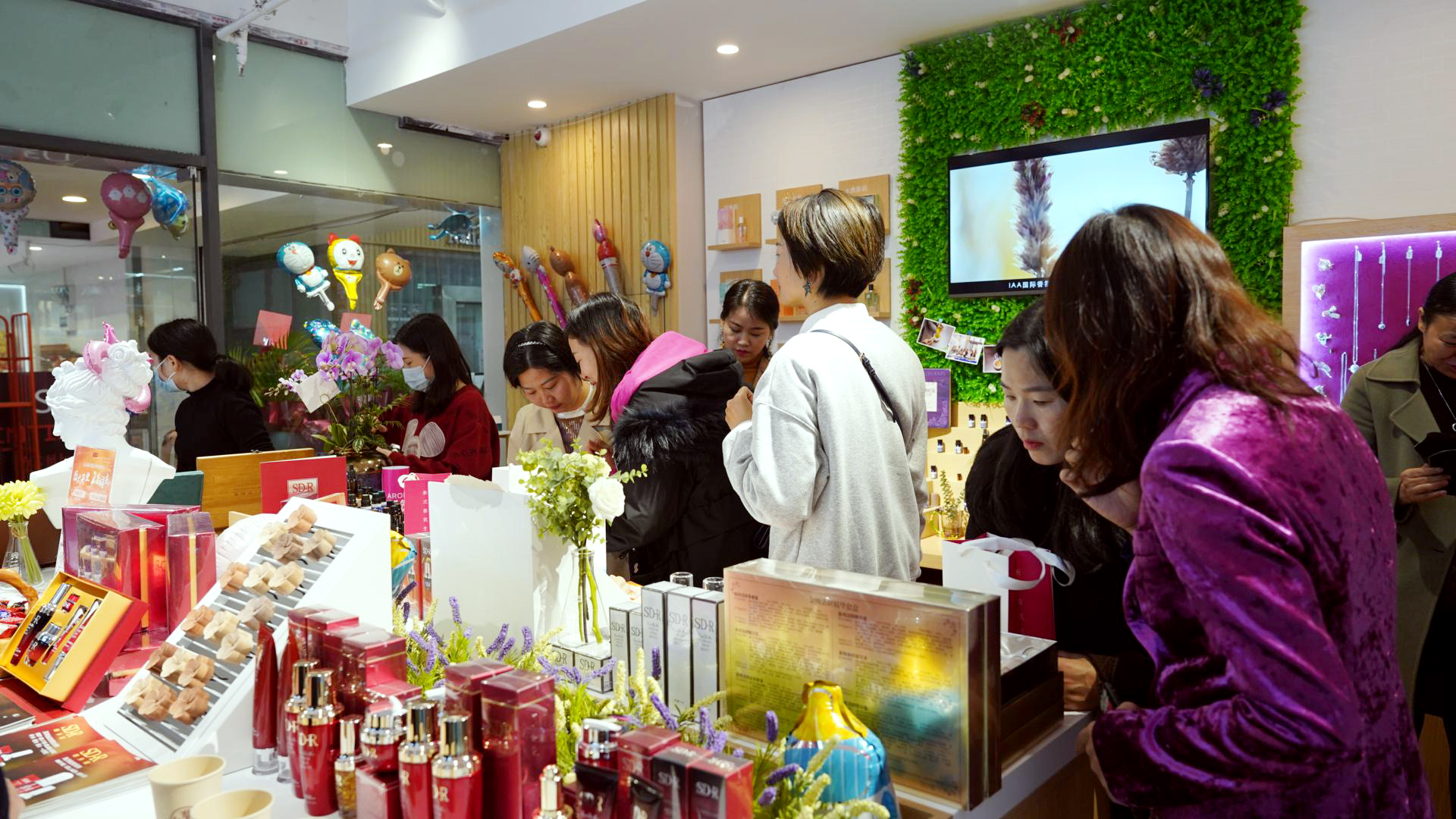 iaa国际香氛生活电器旗舰店直播,iaa国际香氛旗舰店是哪个国家