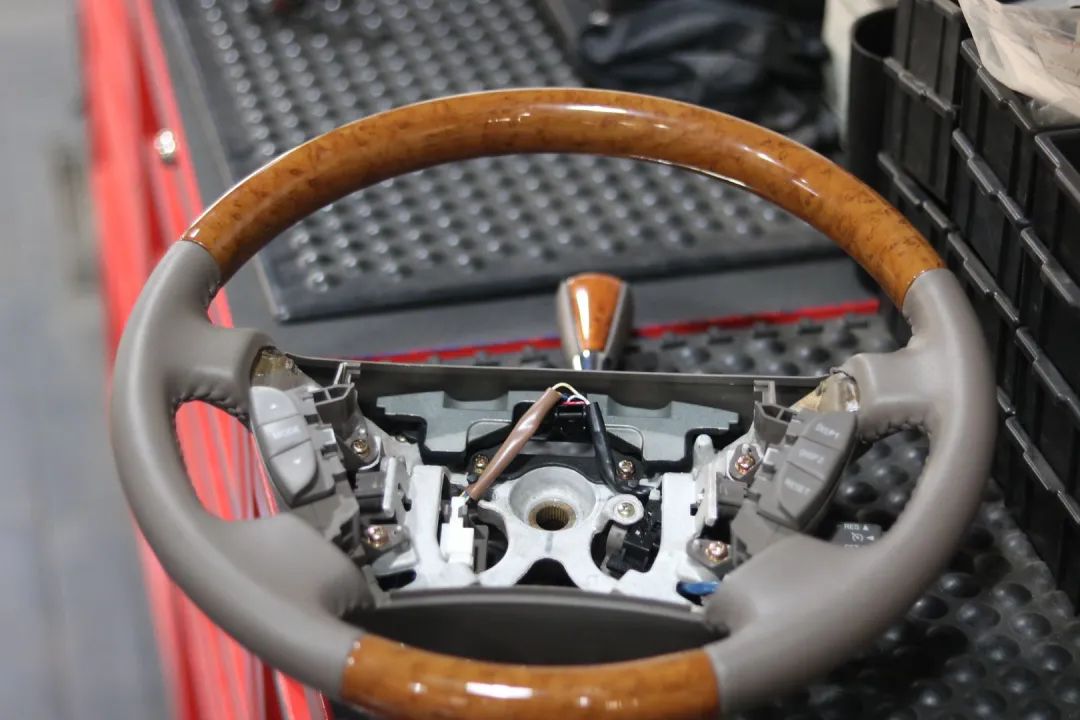 怪兽修车：翻新一辆2005年凌志LS430，当年百万经典车，满血复活