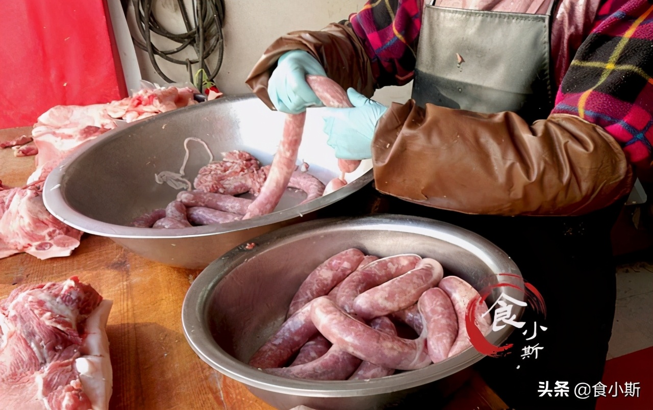 灌肠的家常做法晾晒之前还扎孔吗,灌肠晒干后怎么做好吃