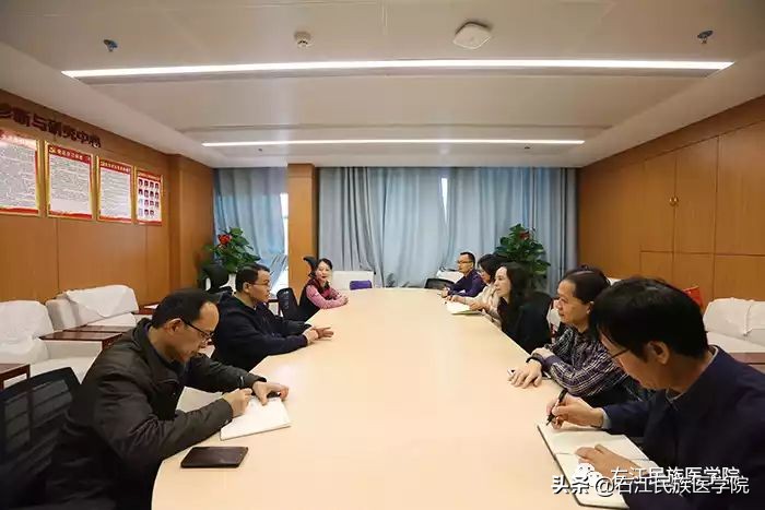 军训和教官发生的趣事,军训和教官甜蜜小事