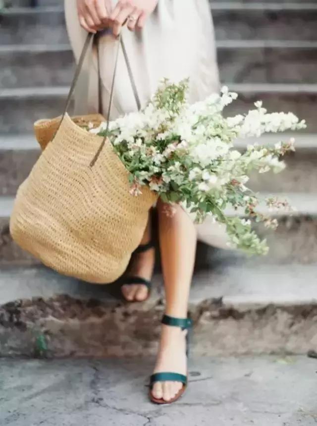 开花店一年能挣多少钱,花店到底利润有多少