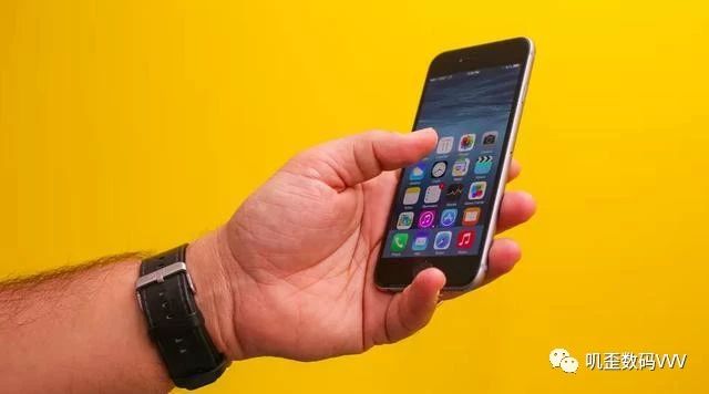 为什么还有这么多人用iPhone6？苹果iOS系统真的用久不卡吗？