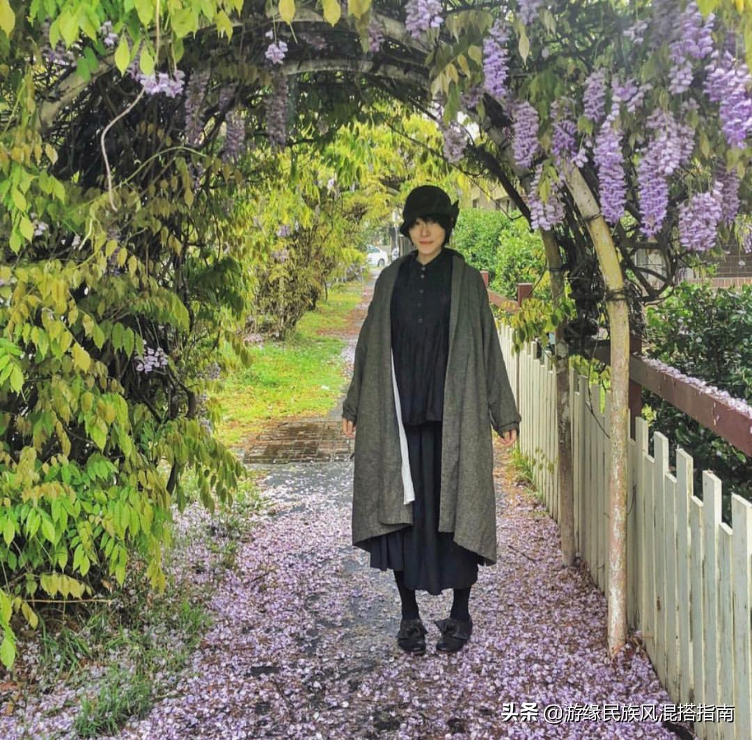 我的妈妈是个白富美图片,我的妈妈是一个很漂亮的人的英文