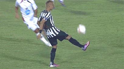 充满激情的足球场,足球场激情对抗