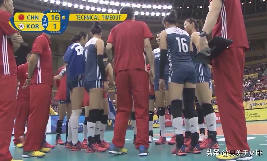 女排连续发球得分,朱婷连发三球中国女排惊天逆转