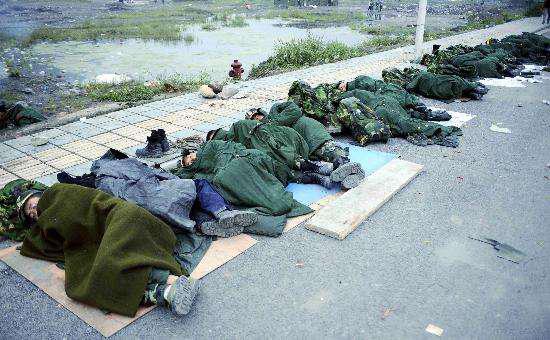 汶川地震十二周年如今依然泪目,汶川地震这些英雄值得被铭记