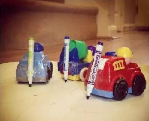 大人室内游戏大全活跃气氛坐着玩,超简单的室内小游戏