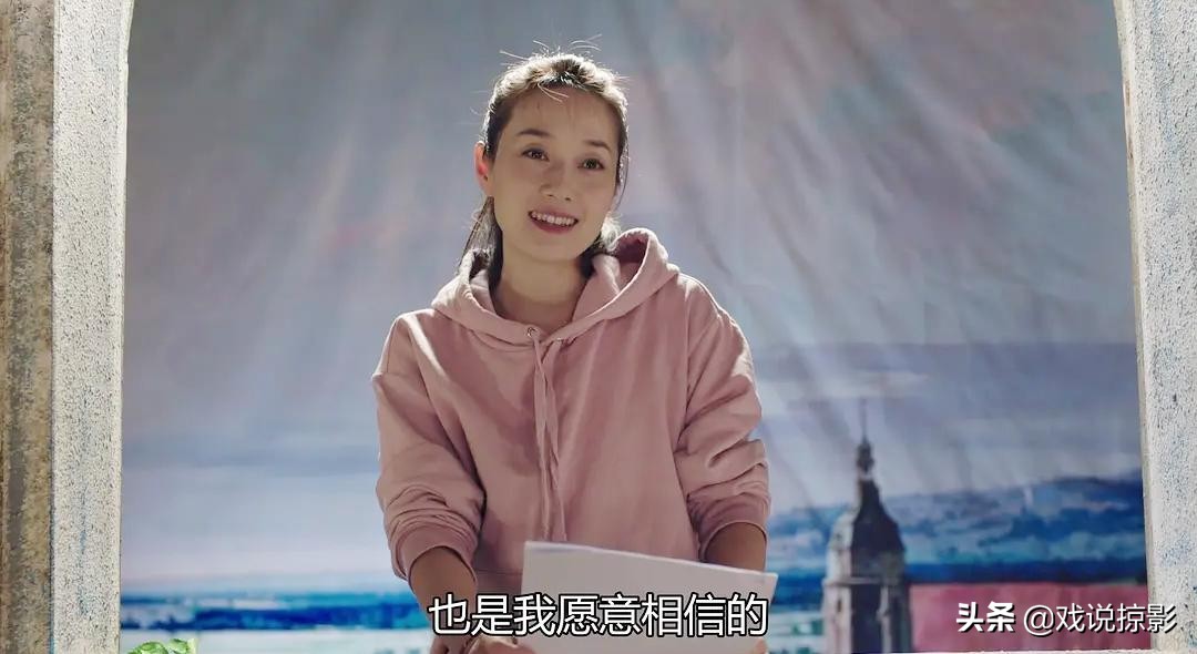 马伊琍保剑锋领奖,马伊琍与保剑锋同框