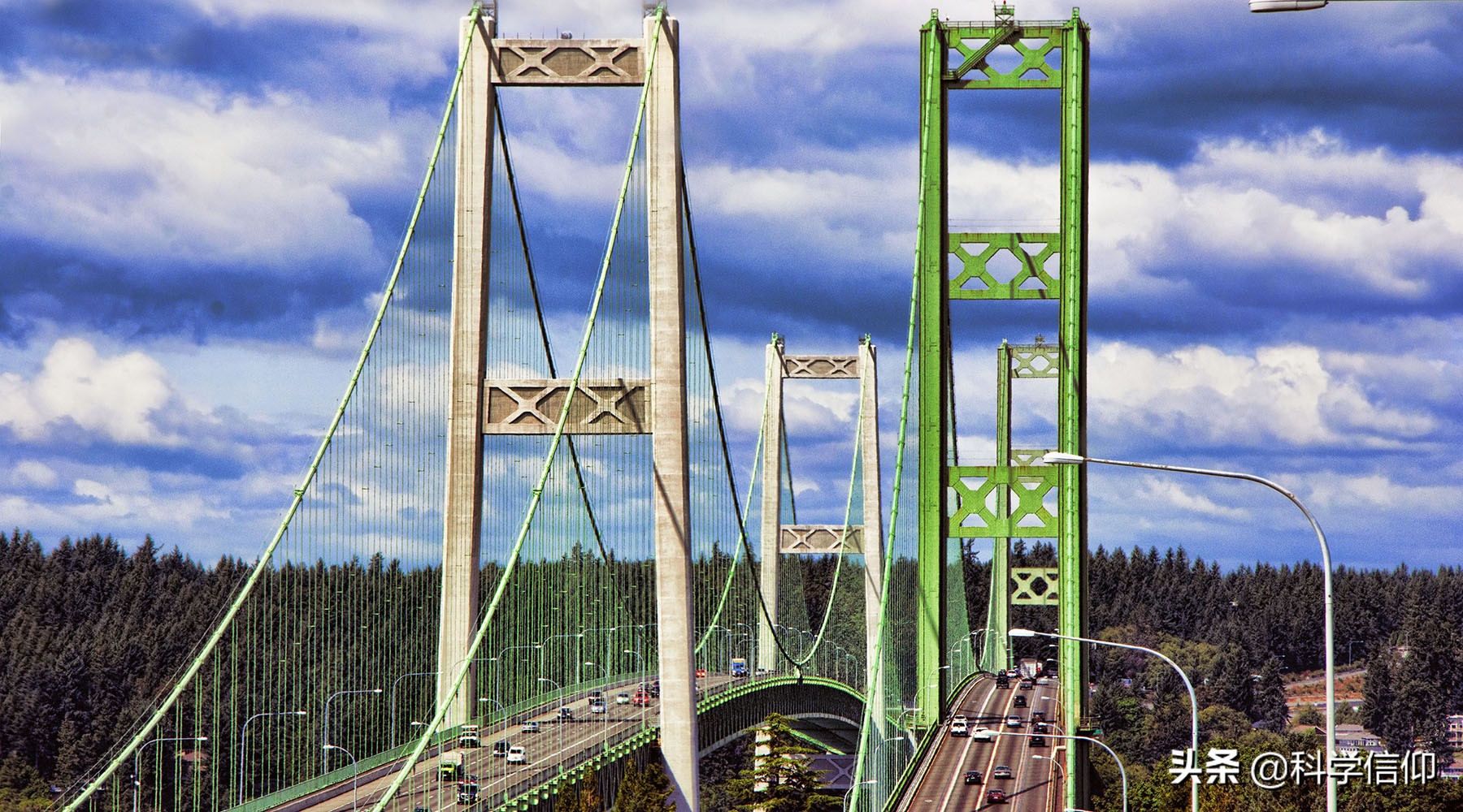 一座巨大的桥被大风吹塌,塔科马海峡大桥被风吹