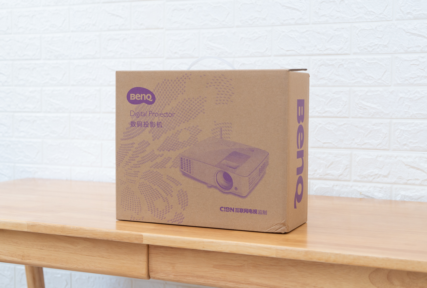 明基e500投影仪换灯泡划算吗,明基e500s投影仪多少钱一台