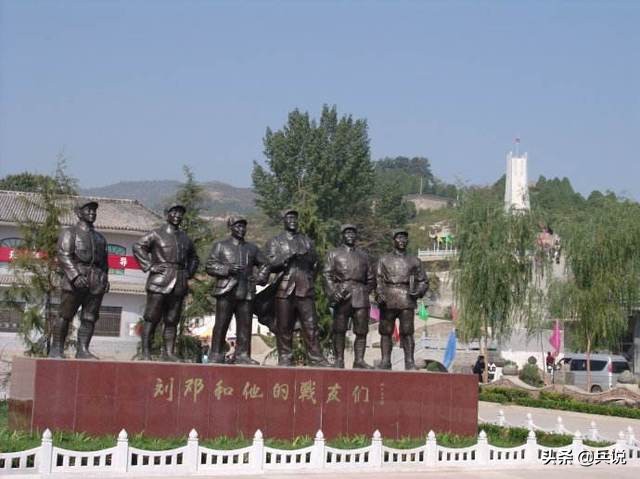 主席盛赞:我有*伯承刘**,蒋氏不可能不完蛋!得此赞誉,只有刘林