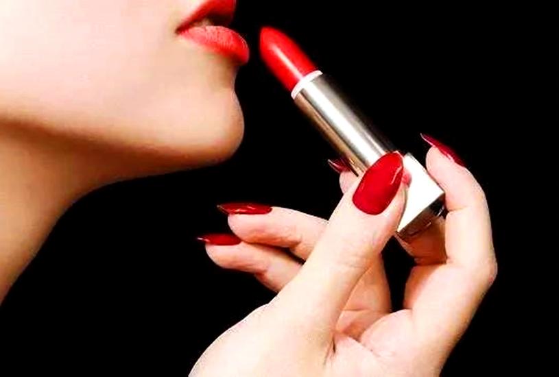 最近直播卖大牌口红,5元口红直播