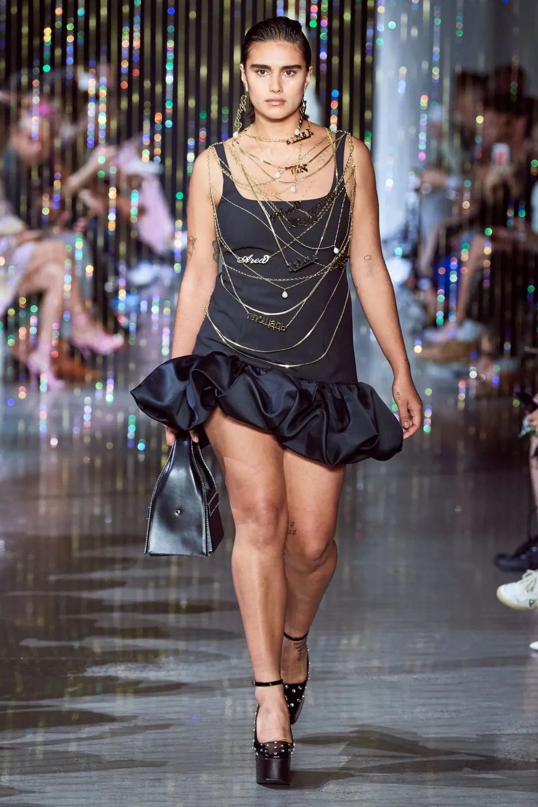 年会礼服高奢高级感,2022年会礼服推荐高级感秋冬