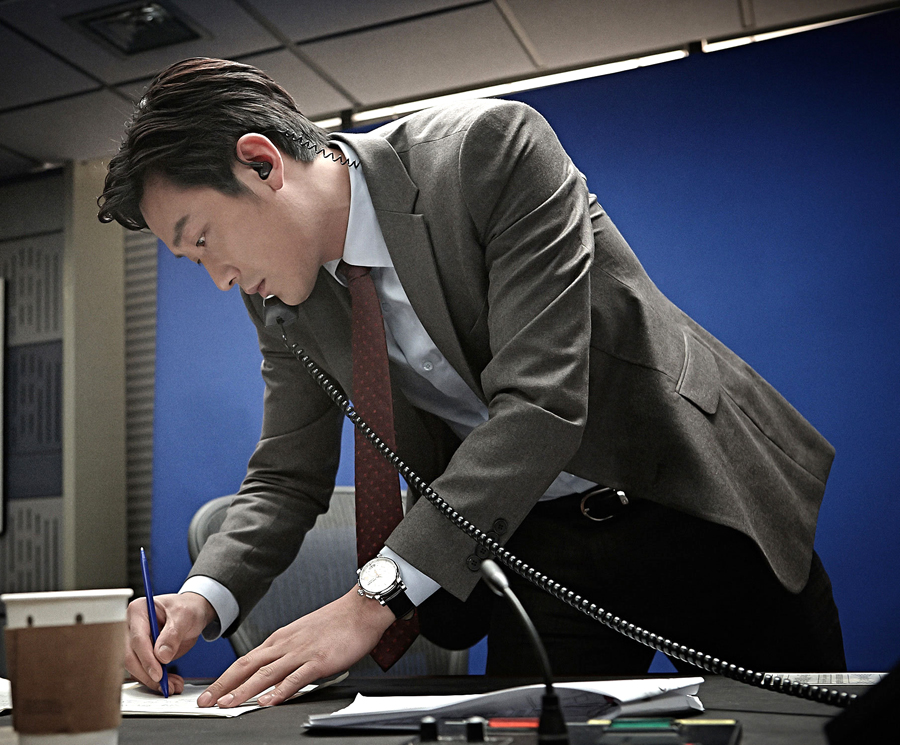 韩国最新烧脑反转电影,韩国高分悬疑电影推荐榜