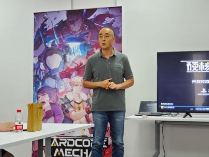 铁与血的较量,十年前的硬核机甲