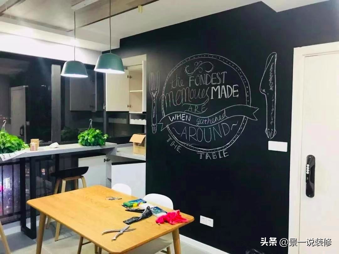 墙面开裂发霉用什么方法处理,用海沙墙面发霉脱皮怎么办