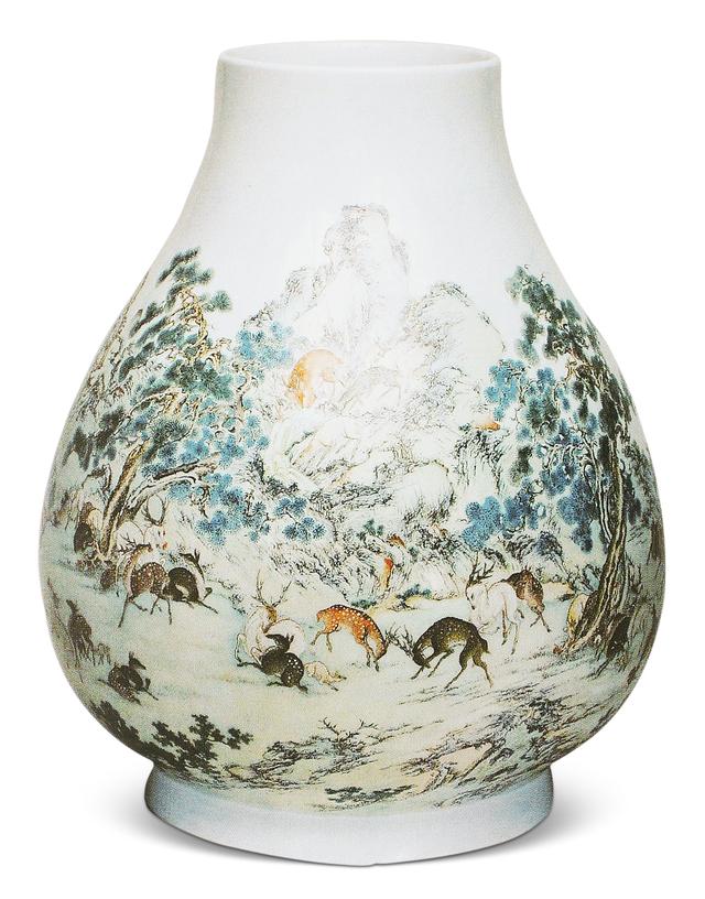 乾隆粉彩百蝶图瓶为什么珍贵,清乾隆粉彩兽耳百鹿尊是什么地位