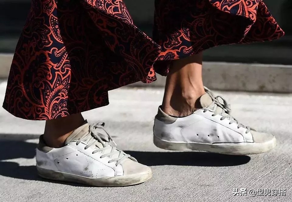 脏鞋卖到几千元,几千买的脏鞋