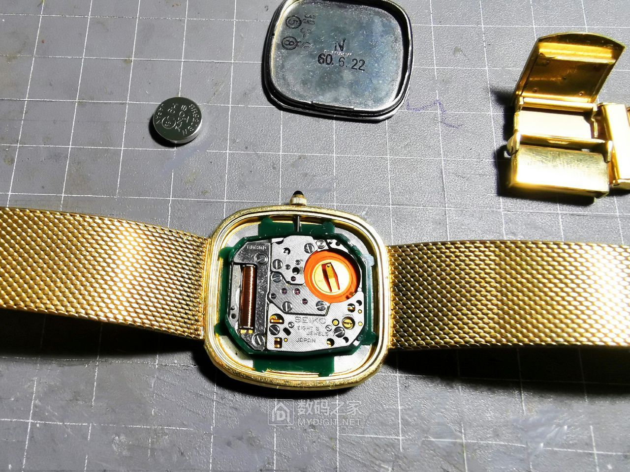 收了一块精工Dolce系列的小金表（6030-5200T），稍微打理一下