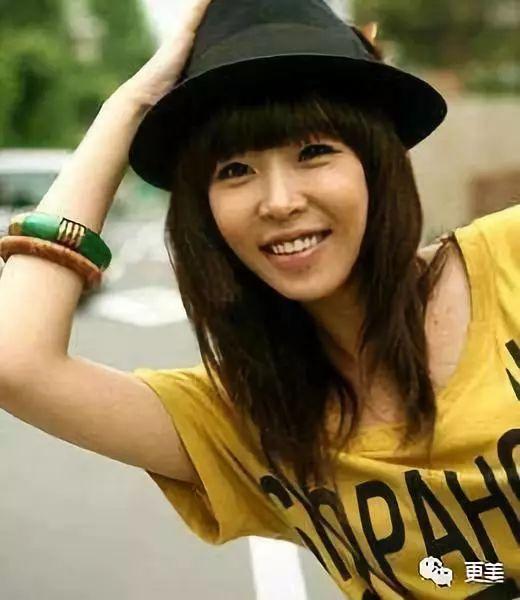 天后因队友吸du人气暴跌,公开承认整形却成蛇精下巴,瘦到脱相