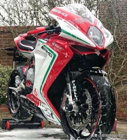 摩托车中的“劳斯莱斯”，一台能换18辆路虎