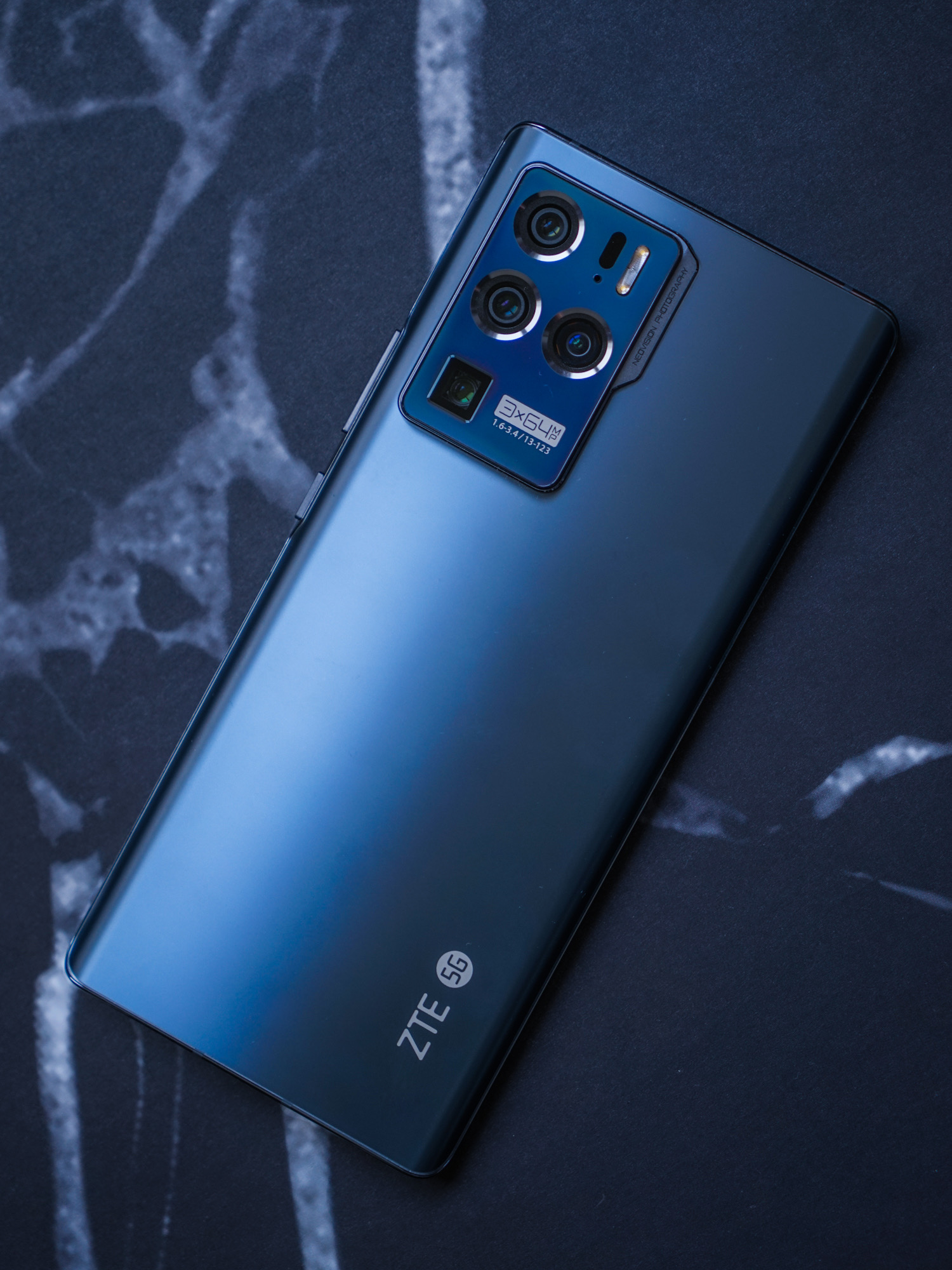 6400万高清三主摄中兴Axon30Ultra高能影像旗舰评测