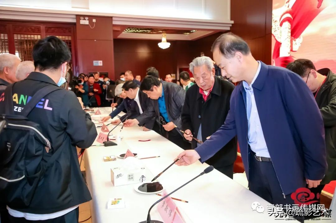 “全民助力十四运”千米书画长卷创作活动新闻发布会在西安举行