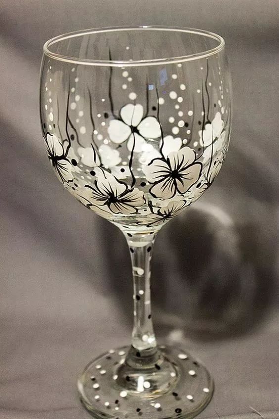 卡通彩绘瓶子作品图片,瓶子彩绘简单