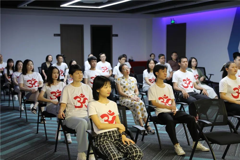 景丽瑜伽理疗视频,景丽瑜伽全集完整版