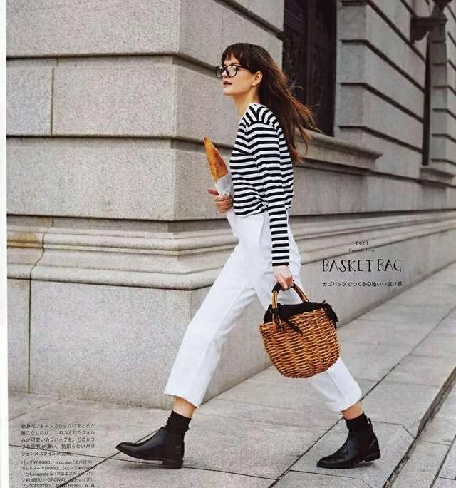 直筒裤穿搭优衣库,优衣库细条纹裤的最佳搭配
