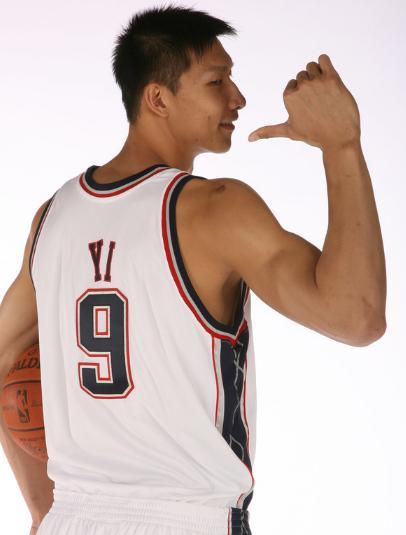 易建联脾气,易建联暴躁集锦