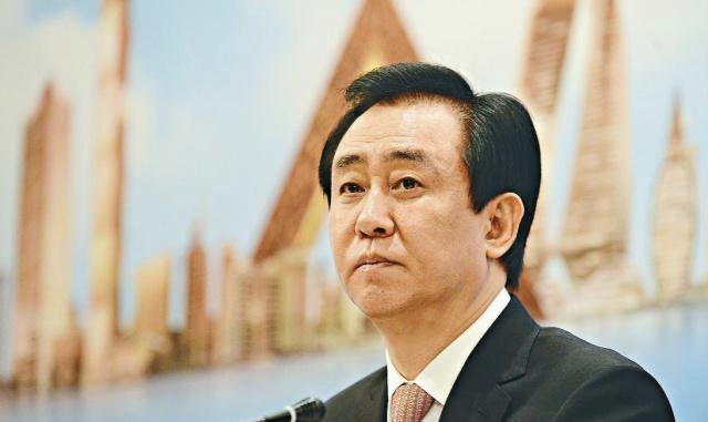 许家印首富的寒冬,许家印极寒之下试锋芒