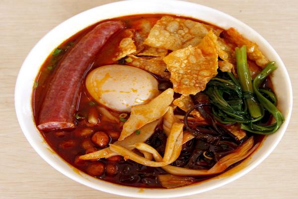 螺蛳粉怎么煮嗅起来臭吃起来香,最好吃螺蛳粉辣臭香的秘诀