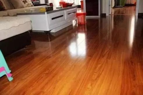 家政清理灰尘,家政阿姨怎么消除灰尘