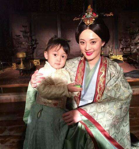 飞驰人生2为什么把张飞砍掉,飞驰人生张菲去哪了