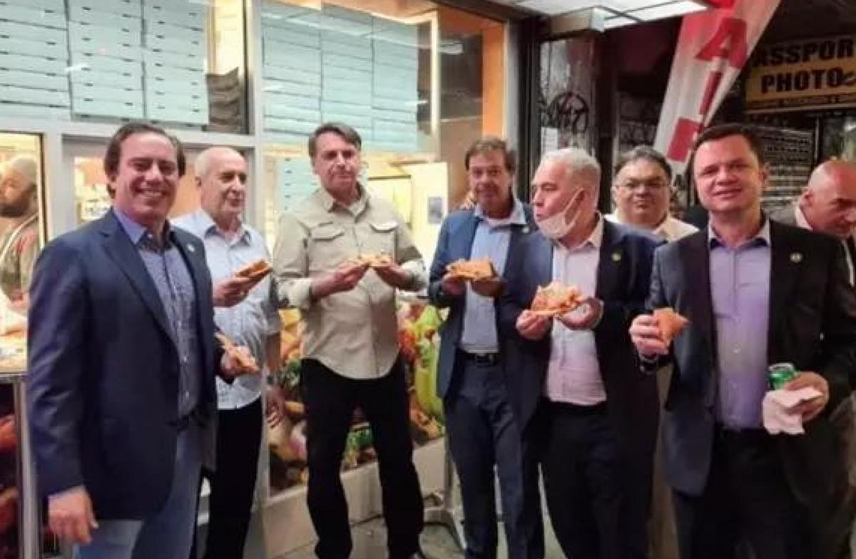 被扫地出门了,总统被扫地出门