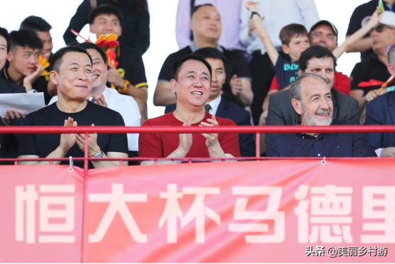 张近东参加恒大20周年,张近东帮助许家印渡过难关