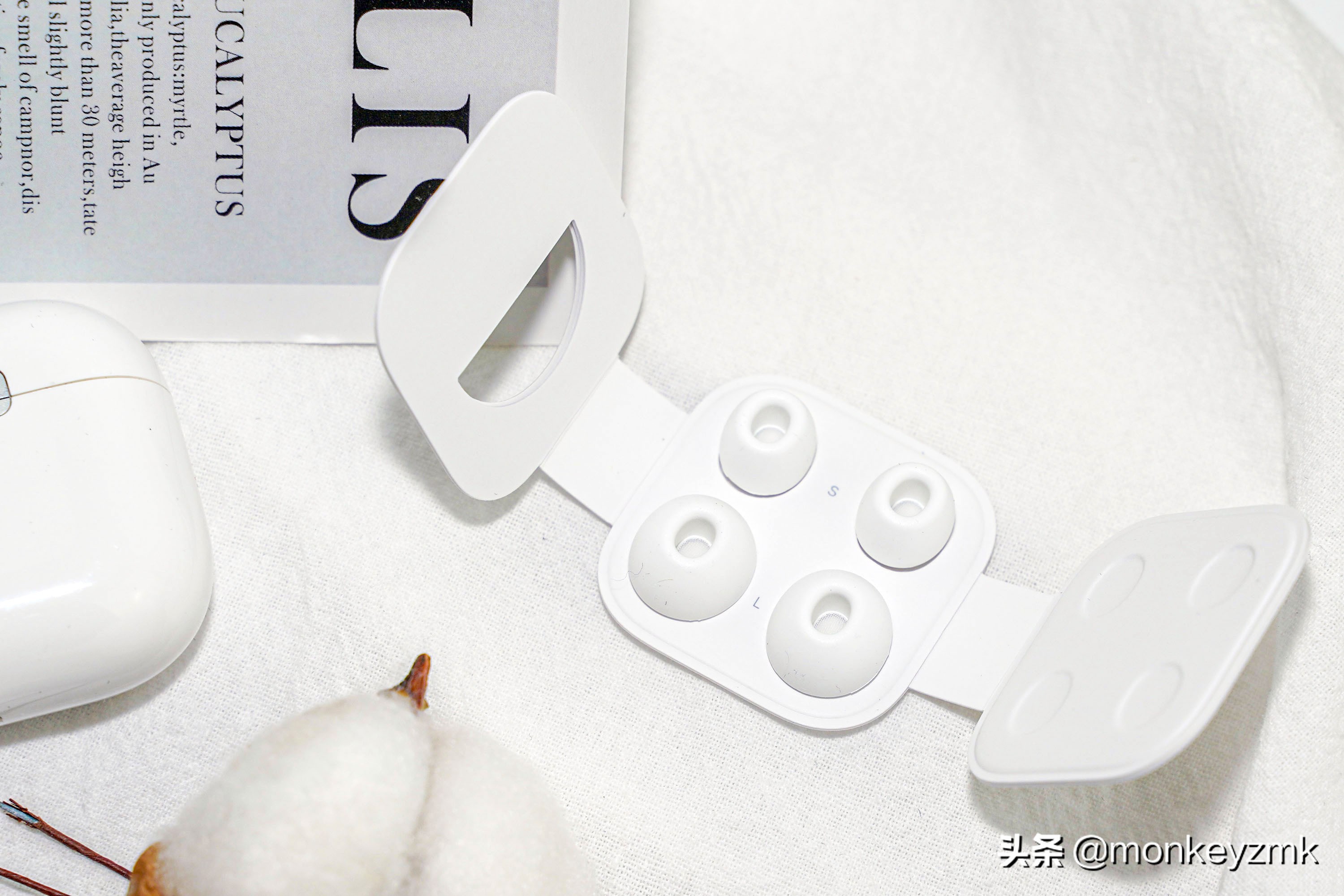 900块钱的airpodspro2值得吗,九百多买的airpodspro2是真的吗