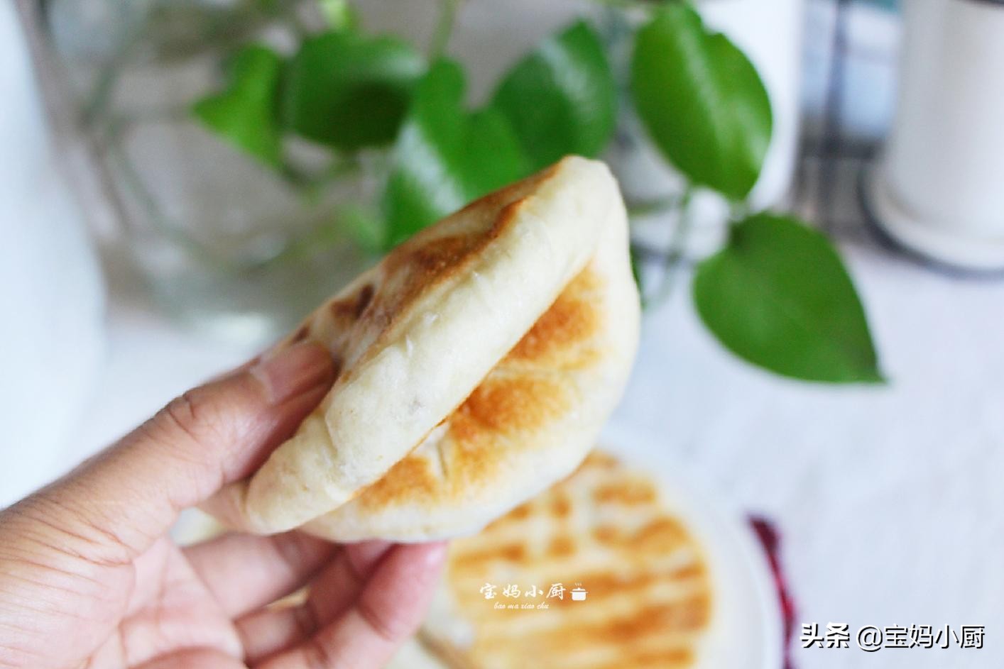 发面饼变硬了怎么吃,发面饼烙出来饼皮发硬怎么回事