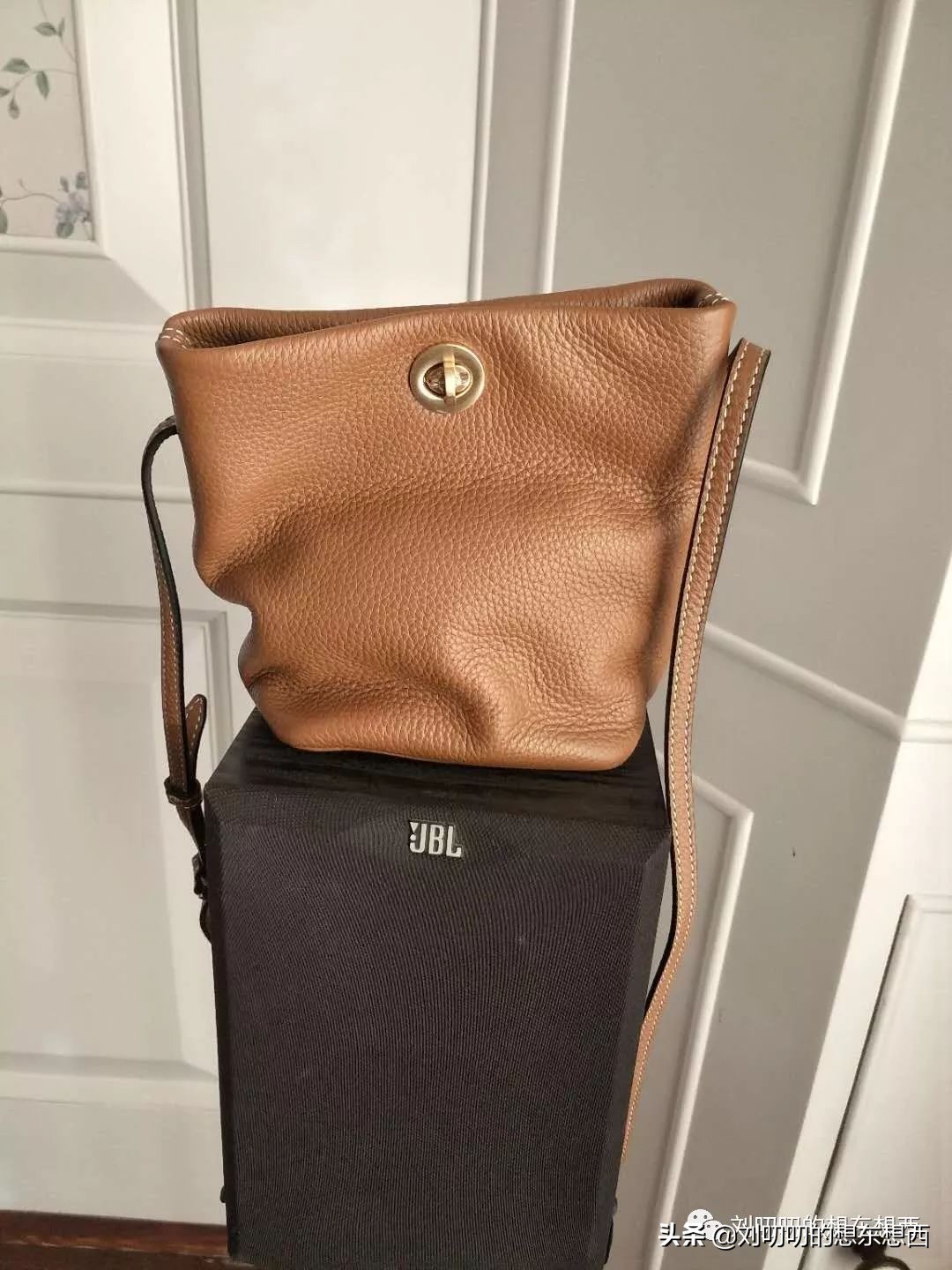 江南布衣山系羽绒服购物分享,一日一look测评