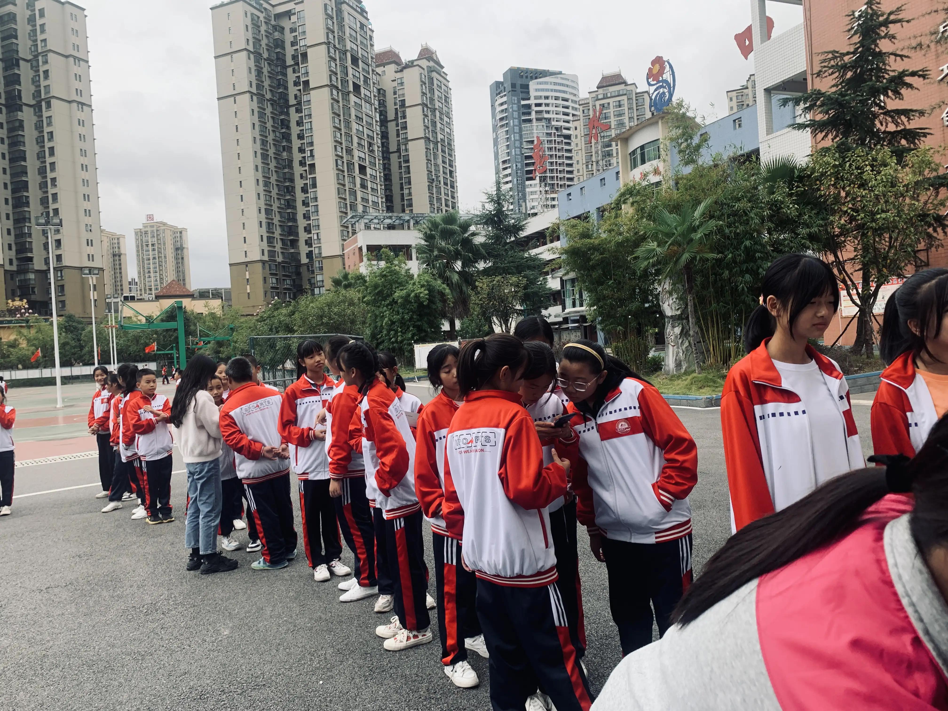 ps社团招新海报,社团招新的新颖活动