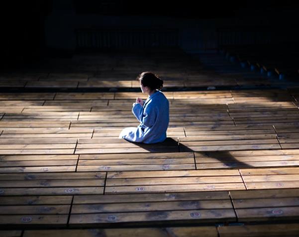 疑心病怎么办最有效,疑心病就该找一个疑心病